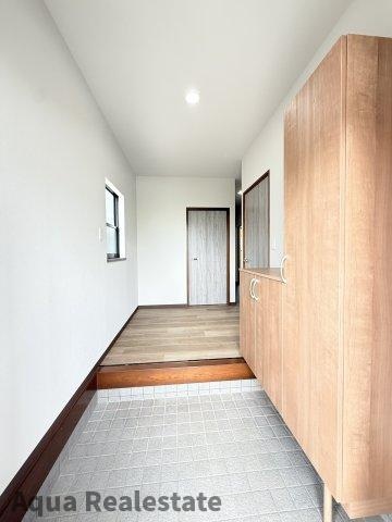 高松市多肥上町　リノベ住宅の玄関