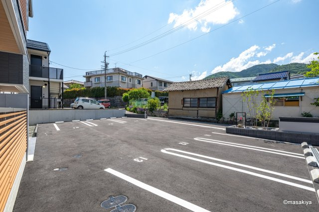 レガーロの駐車場