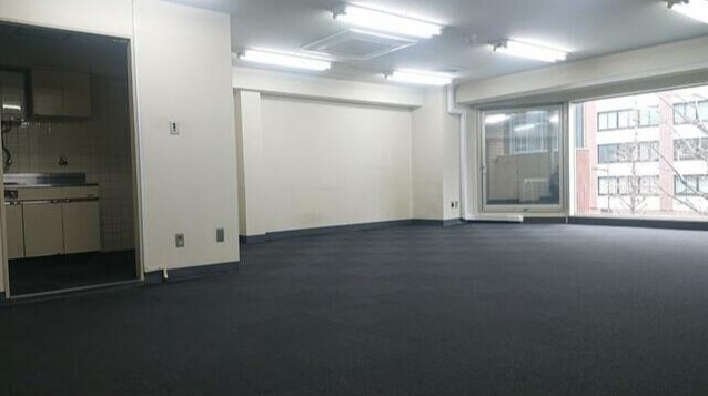 マック銀座ビルの内装