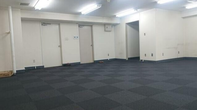 マック銀座ビルの内装