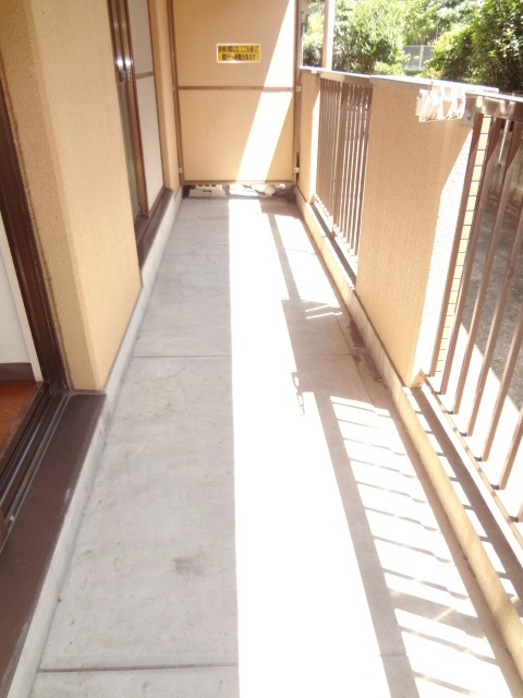 メゾン田島【キャッシュバック対象物件】のバルコニー