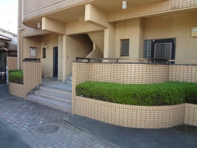メゾン田島【キャッシュバック対象物件】のエントランス