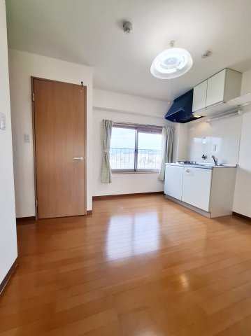 Sempre Vita 南甲子園の居間・リビング