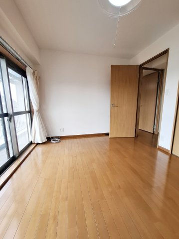 Sempre Vita 南甲子園の洋室|洋室1　6.8帖