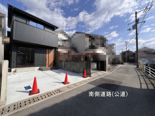 【前面道路含む現地写真】 | 高知市秦南町２丁目
