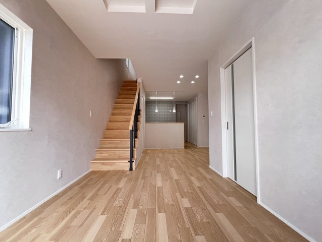 【居間・リビング】 | 高知市秦南町２丁目