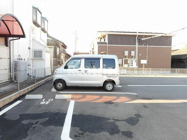 ブローテの駐車場|駐車場