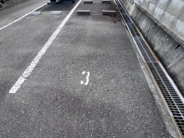 EVAHⅡの駐車場