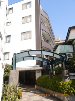 【外観】 | 人気エリアに建つモダンなマンションです。