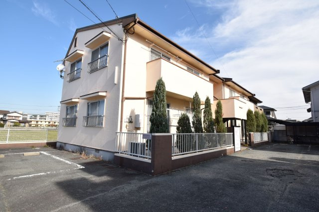 グリーンビレッジ江口の駐車場|駐車場があります