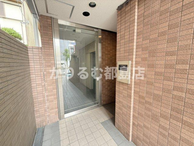 DS工大前のエントランス