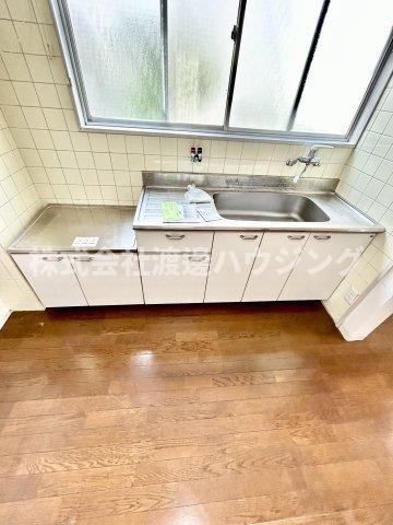 秀和ハイツB棟のキッチン