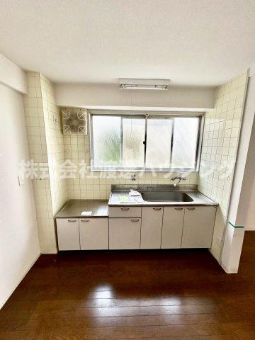 秀和ハイツB棟のキッチン