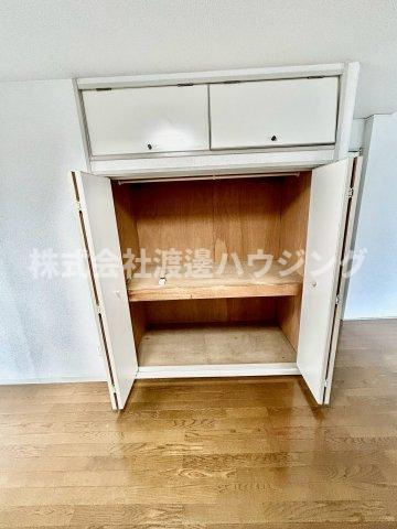 秀和ハイツB棟の収納