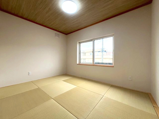 発寒16条2丁目の和室|畳の香りに癒される6.0帖の和室！