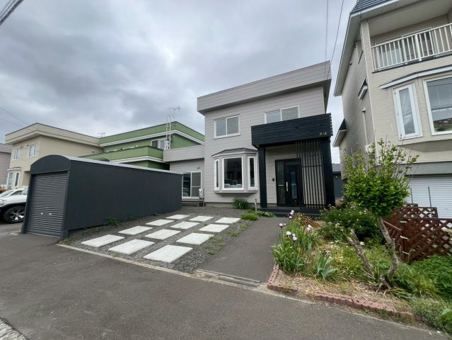 発寒16条2丁目の外観|小・中学校まで徒歩6分以内でお子様の毎日の通学もラクラク安心♪