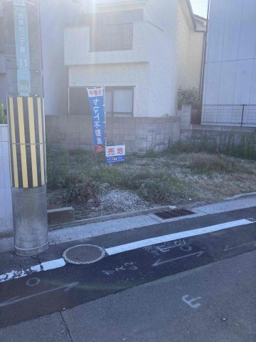 若草町売地の前面道路含む現地写真