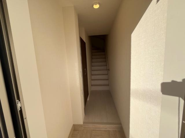 仮称）寒河江市大字日田新築アパートの玄関|玄関（イメージ）