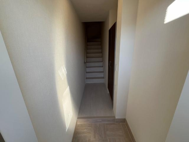 仮称）寒河江市大字日田新築アパートの玄関|玄関（イメージ）