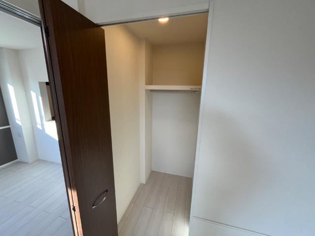 仮称）寒河江市大字日田新築アパートの収納|クローゼット（イメージ）