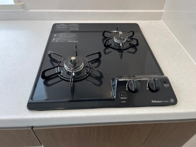 仮称）寒河江市大字日田新築アパートのキッチン|ガスコンロ（イメージ）