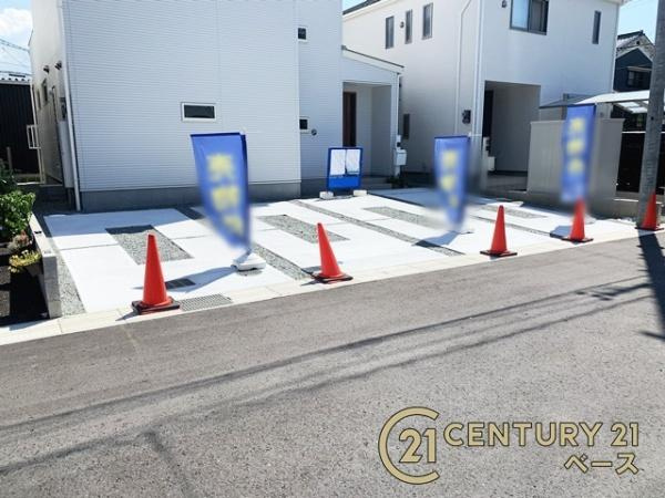 桜井市河西 ４号地／新築一戸建の駐車場|■現地撮影写真■広々とした駐車スペースを完備！