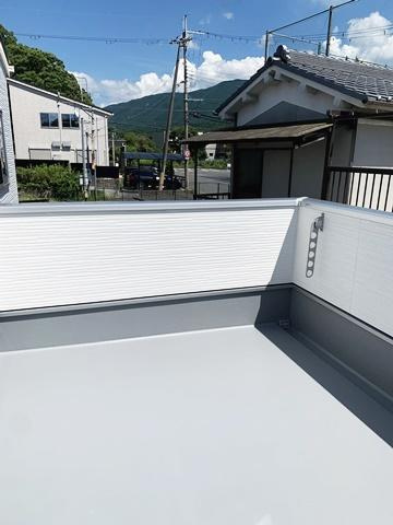 桜井市河西 ３号地／新築一戸建のバルコニー|■現地撮影写真■日当たりのよいバルコニー！洗濯物もよく乾きます！