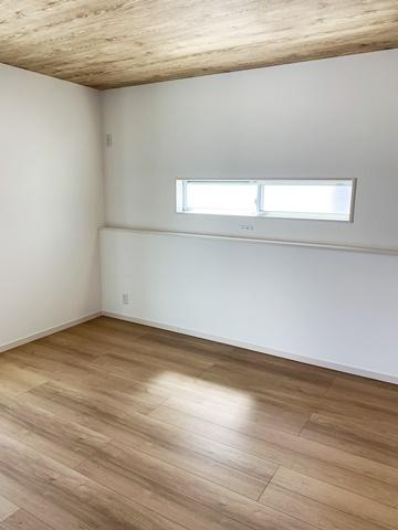 桜井市河西 ３号地／新築一戸建の洋室|■現地撮影写真■日当たりのよい明るい雰囲気の洋室です！