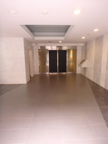 KDXレジデンス秋葉原のエントランス