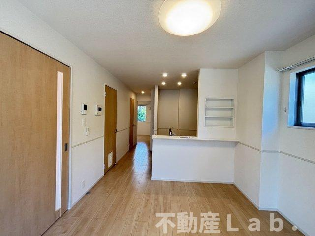 ベラ　ルーチェ　Ｃの居間・リビング