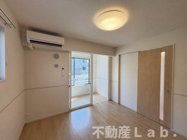 ベラ　ルーチェ　Ｃの居間・リビング