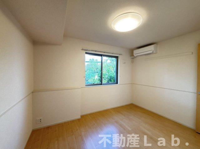 ベラ　ルーチェ　Ｃの洋室