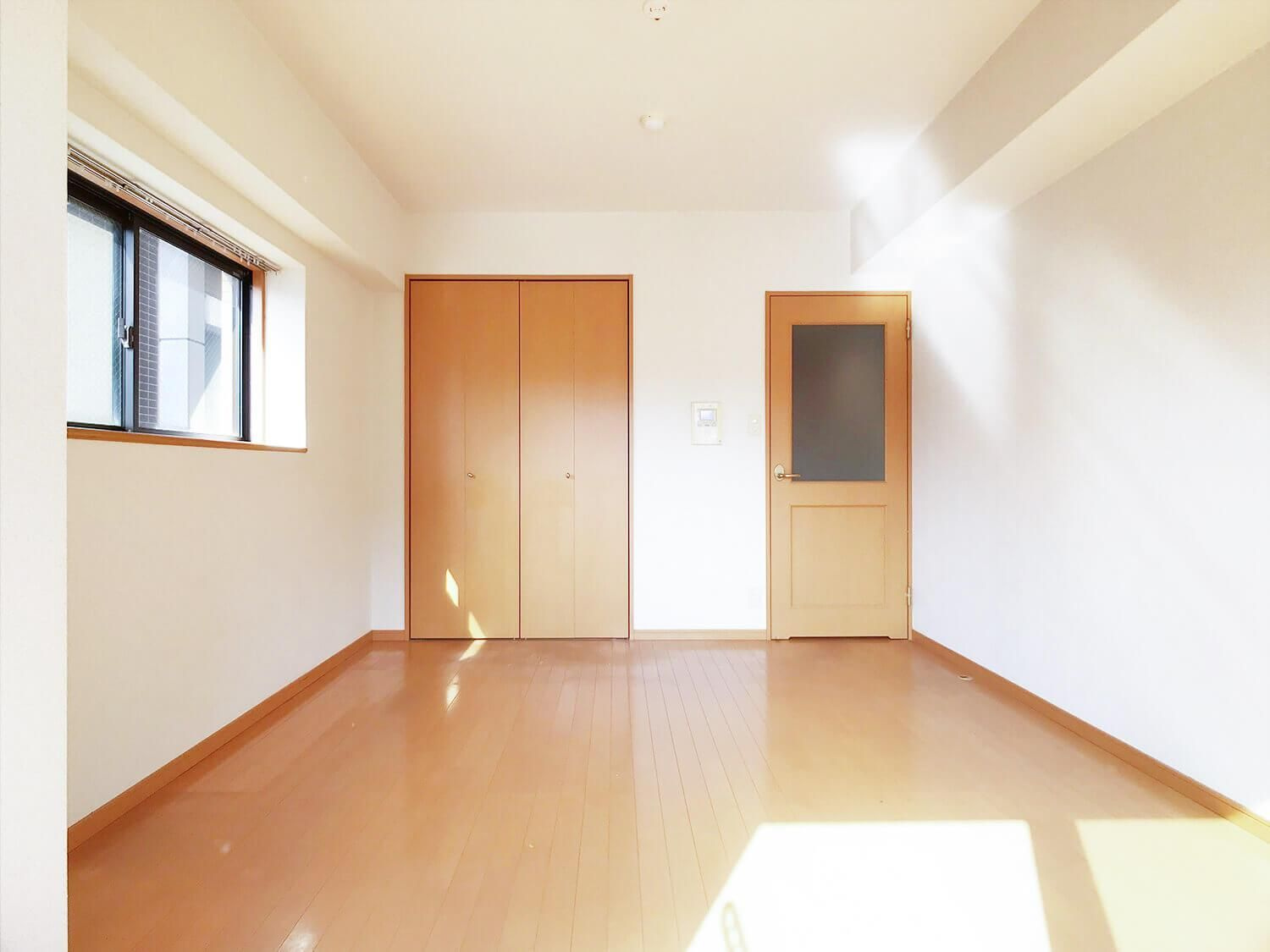 ミリオーネシャトウ高砂の居間・リビング