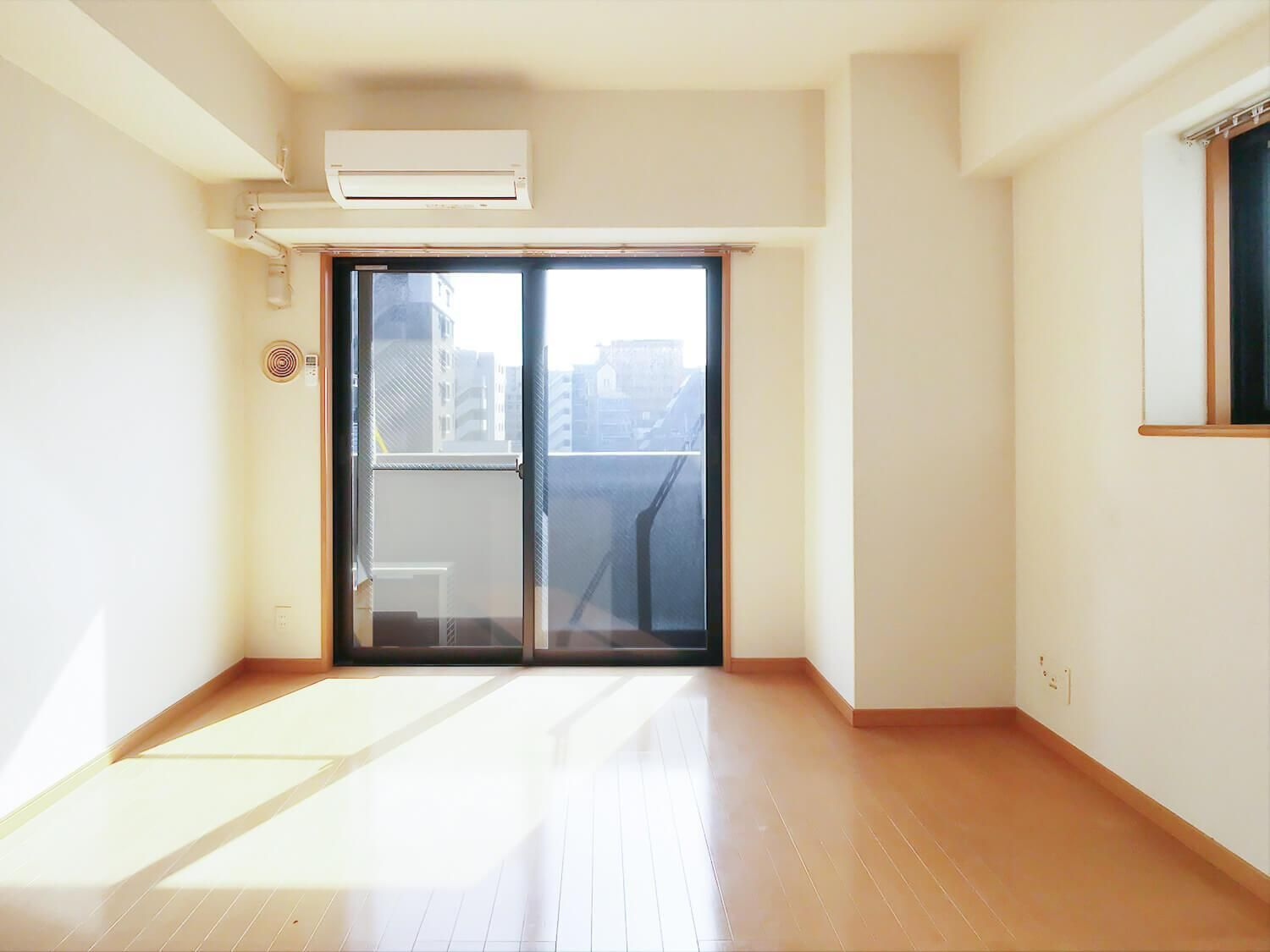 ミリオーネシャトウ高砂の居間・リビング