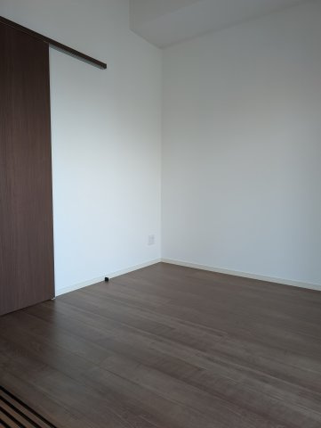 YAKUIN SQUAREの居間・リビング