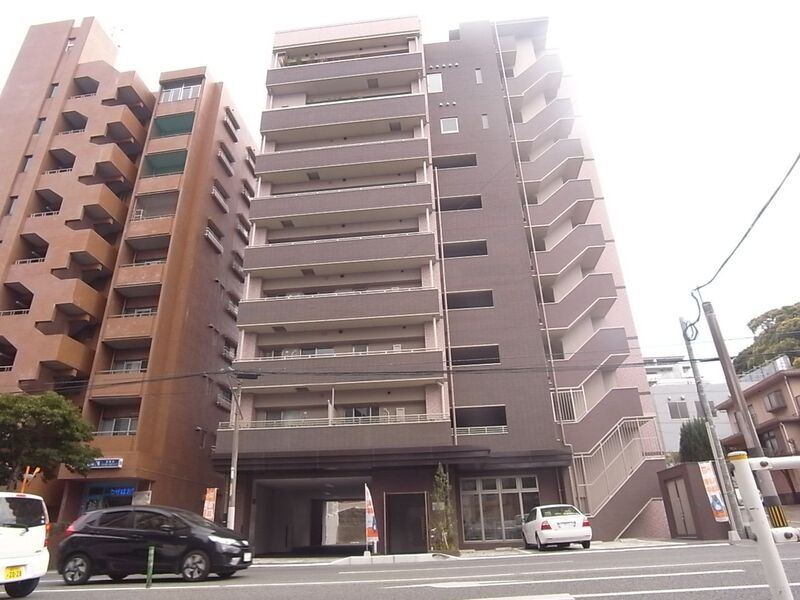 フリーデル桜坂の外観