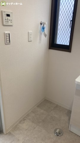 越谷市大間野町5丁目　中古一戸建てのランドリースペース