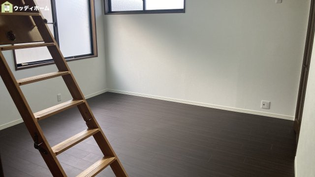 越谷市大間野町5丁目　中古一戸建ての洋室