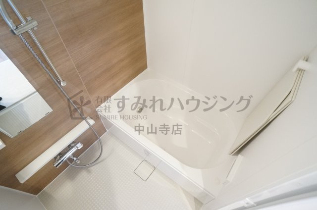 キャトルセゾン荒牧の浴室