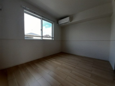 【居間・リビング】 | ザ・ビレッジグリーン飾東