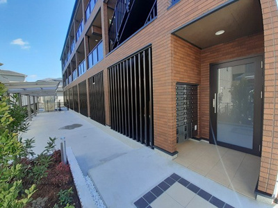 【エントランス】 | アリュール