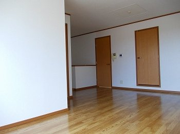クレストヨコセキのその他