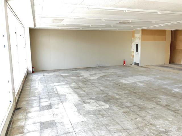 引佐町井伊谷売店舗事務所の内装|現地写真 