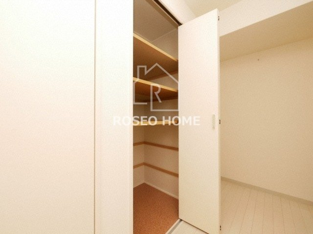 アーベル更紗北堀江の収納|同マンション別部屋：参考写真