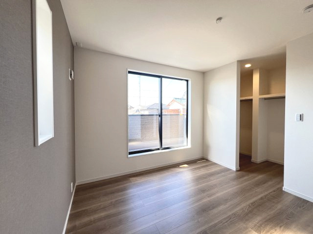 碧南市住吉町2期　新築分譲住宅　１号棟の洋室|南側6.13帖洋室