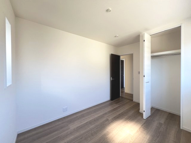 碧南市住吉町2期　新築分譲住宅　１号棟の洋室|5.44帖洋室