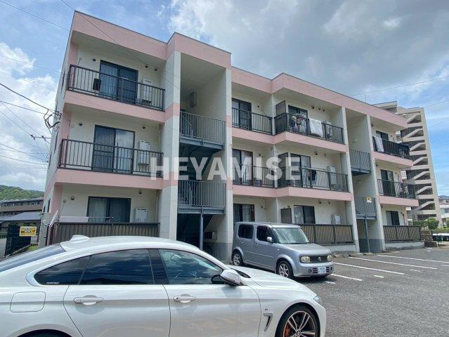 ファミール白鳥の外観