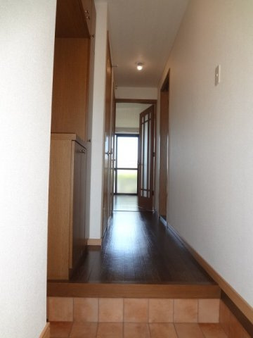 ソレアードの玄関