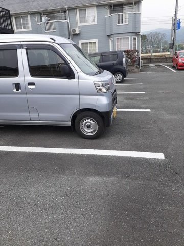 ソレアードの駐車場