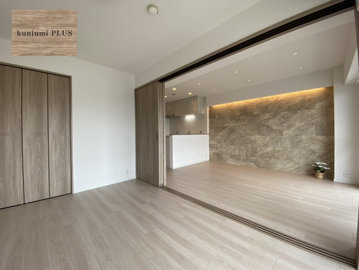 ファミール緑橋の洋室